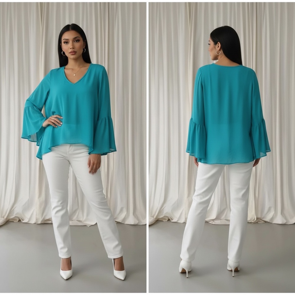 Show me your mumu Barry flutter bell sleeve top blue size small